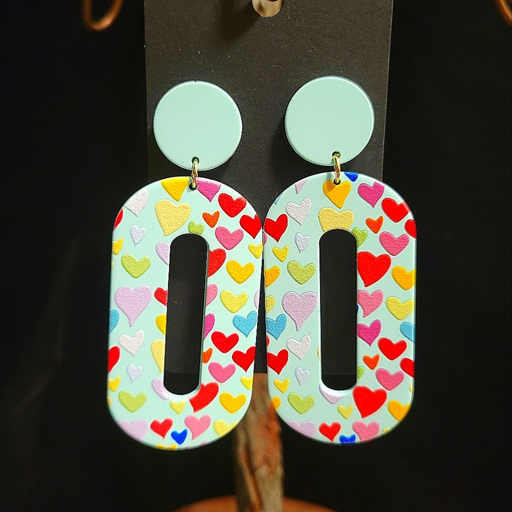 2/$20 Resin Geometric Heart Pattern Earrings